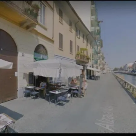 Navigli View Grande * Mediolan